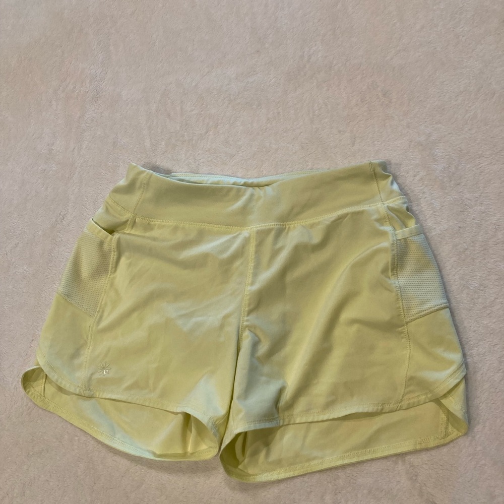 Athleta Girl- Record breaker 3’’ shorts- large (size 12)